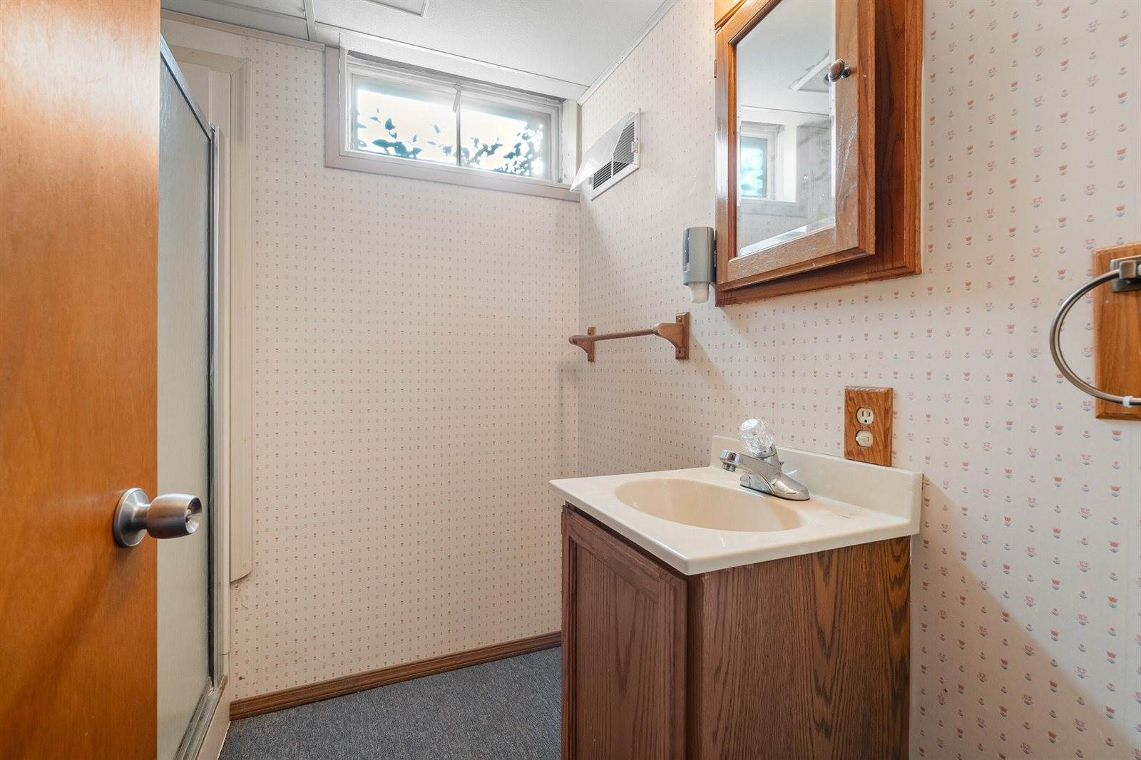 1908 Glendale Boulevard, Kalamazoo, MI 49004