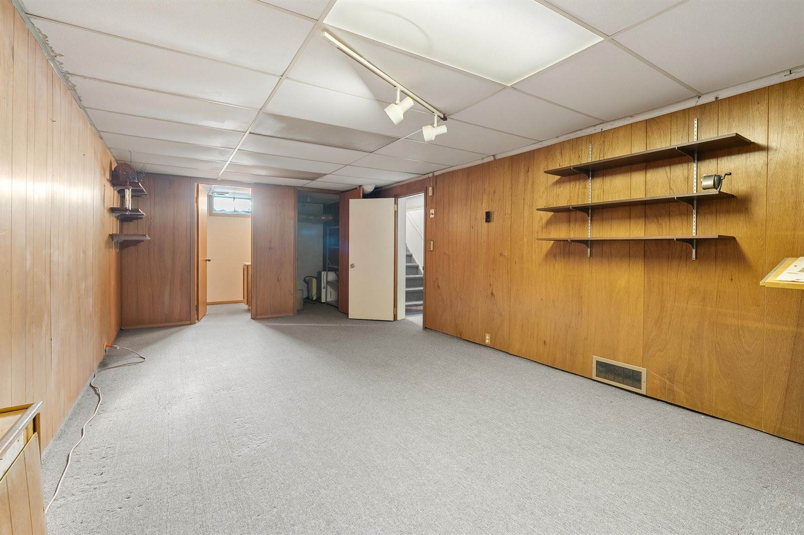 1908 Glendale Boulevard, Kalamazoo, MI 49004