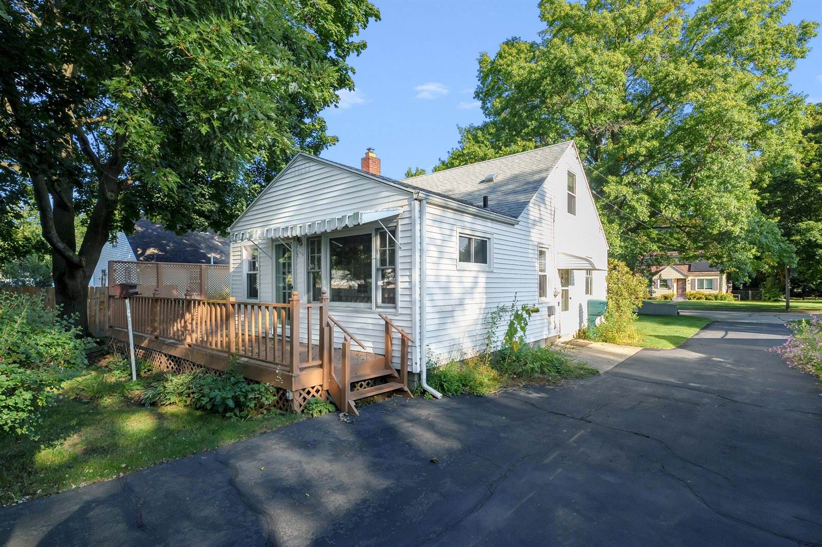 1908 Glendale Boulevard, Kalamazoo, MI 49004