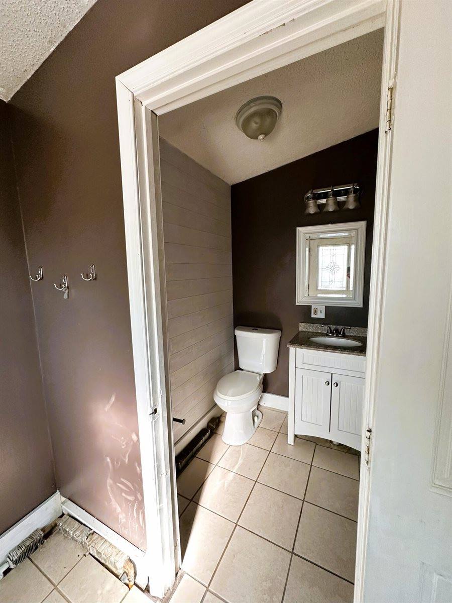 139 Chamberlain Street, Brewer, ME 04412