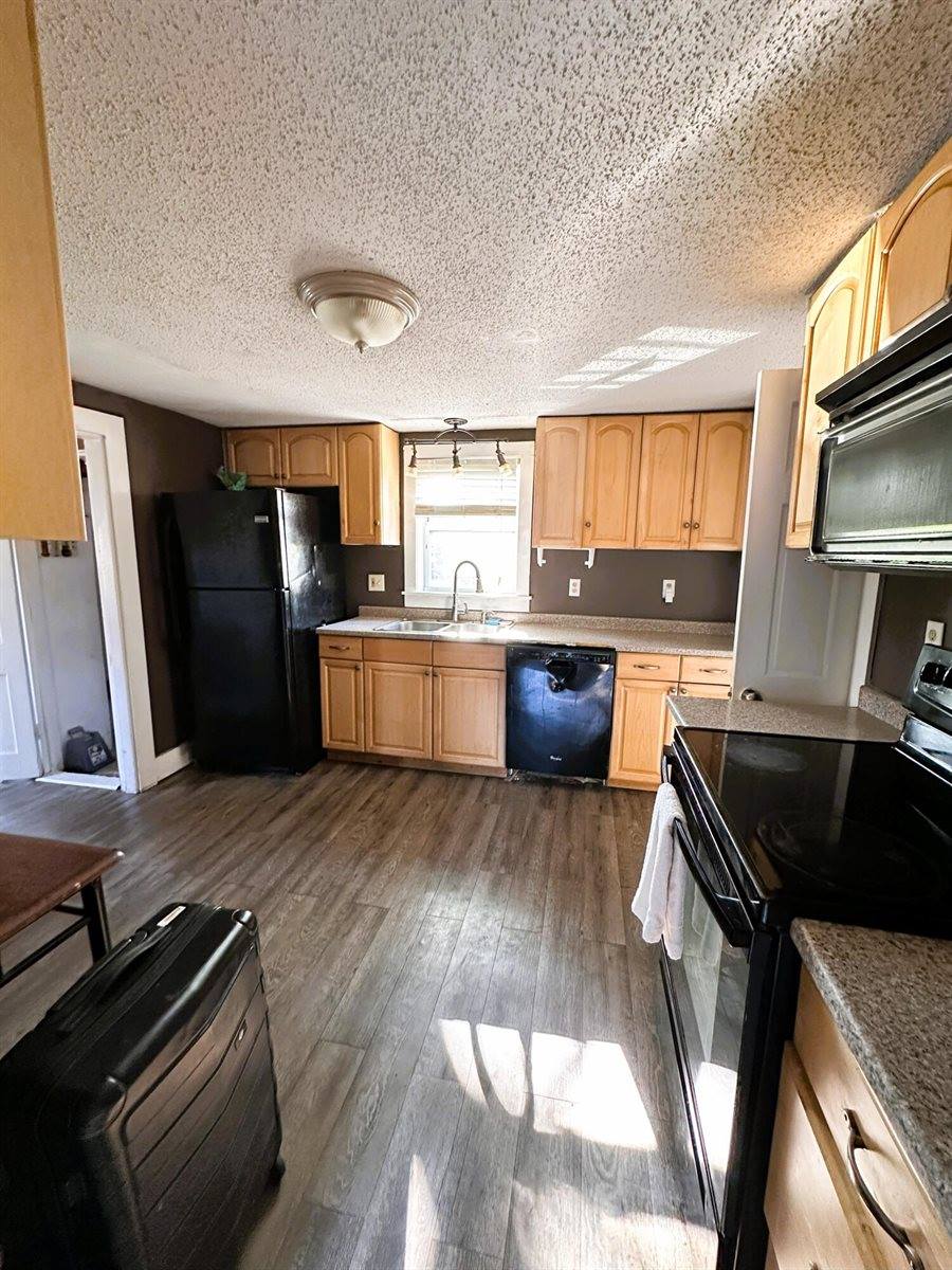 139 Chamberlain Street, Brewer, ME 04412