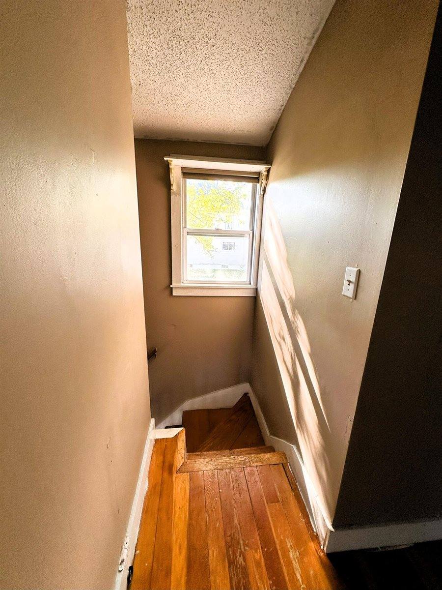 139 Chamberlain Street, Brewer, ME 04412