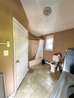 139 Chamberlain Street, Brewer, ME 04412