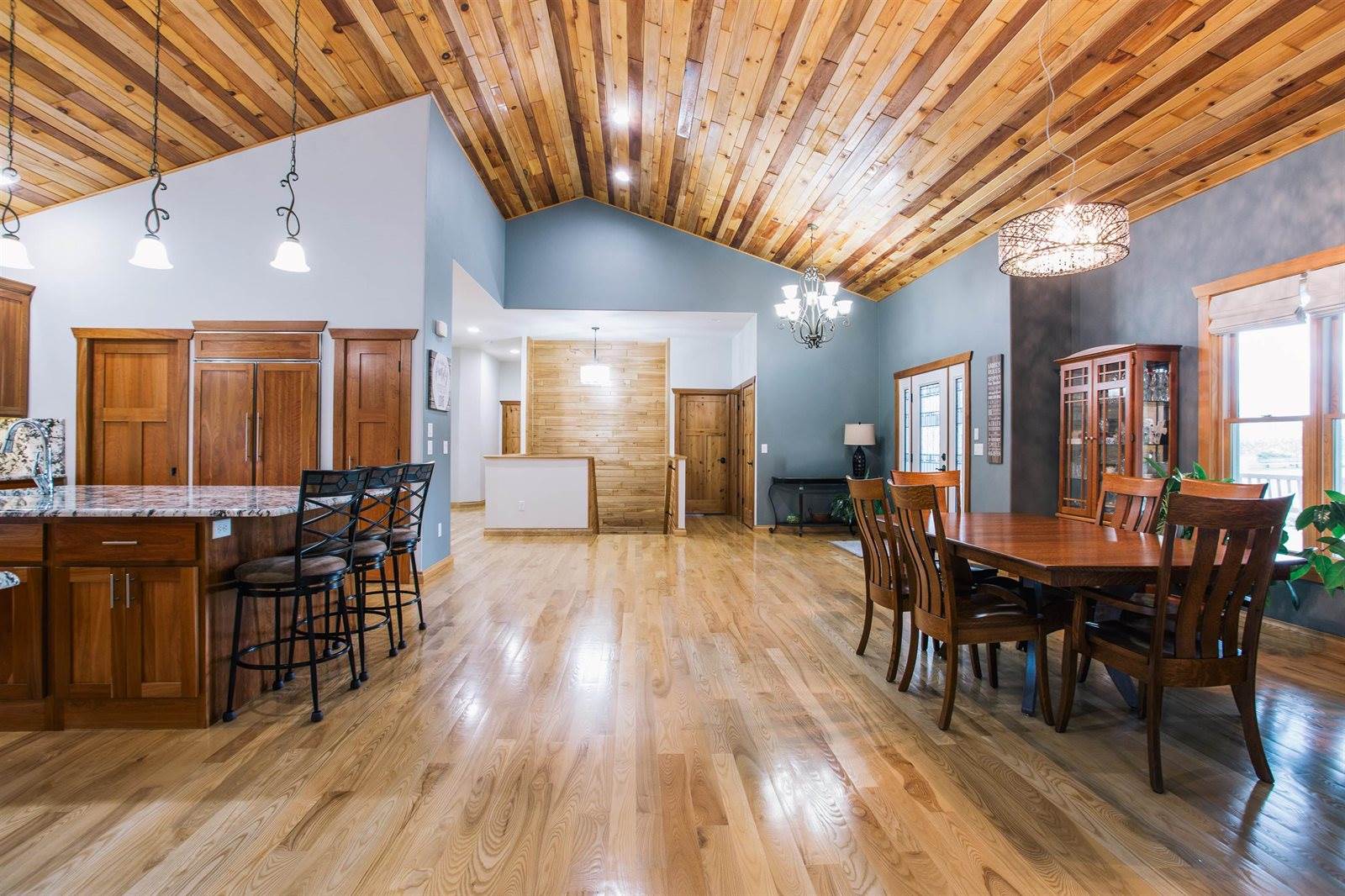 N6695 Pelsdorf Avenue, Granton, WI 54436