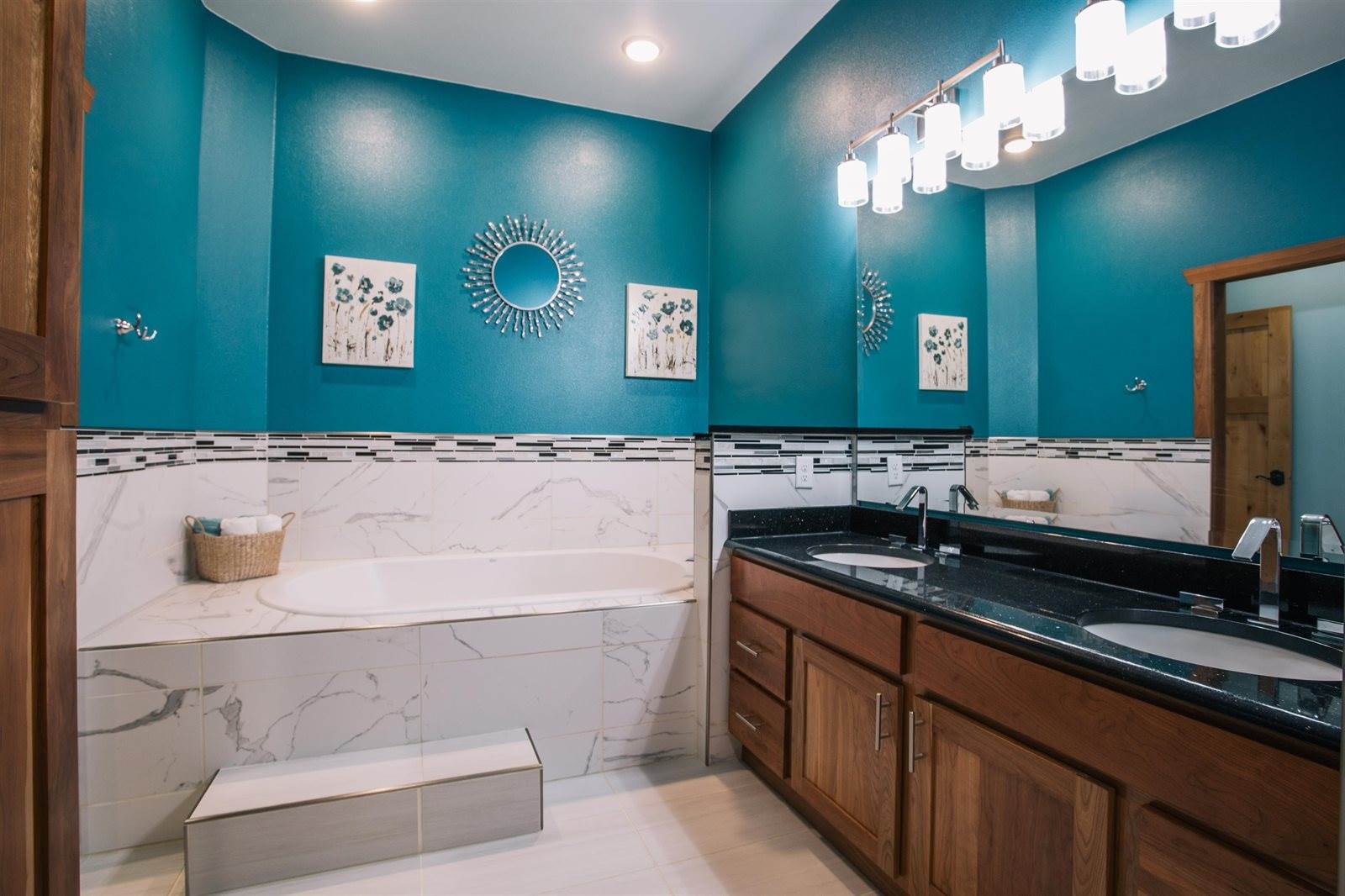 N6695 Pelsdorf Avenue, Granton, WI 54436