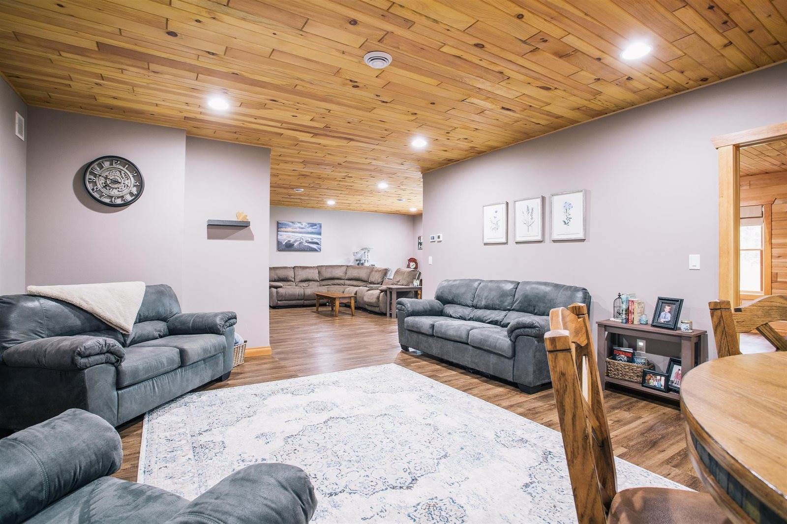 N6695 Pelsdorf Avenue, Granton, WI 54436