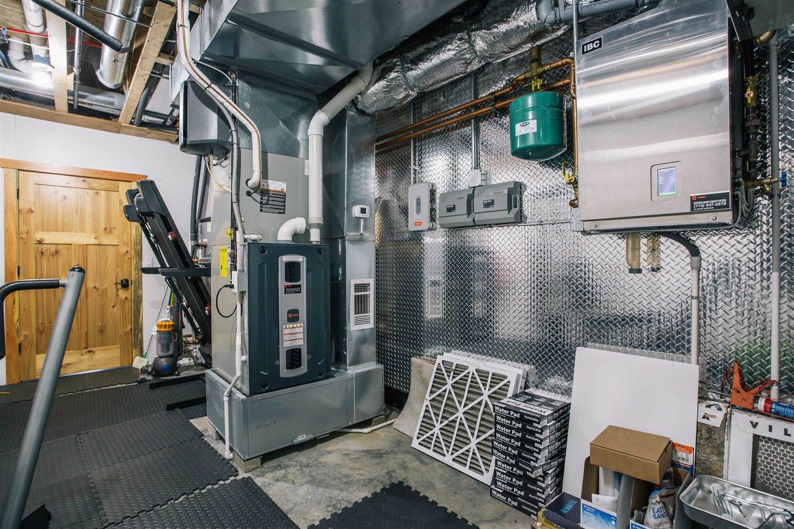 N6695 Pelsdorf Avenue, Granton, WI 54436