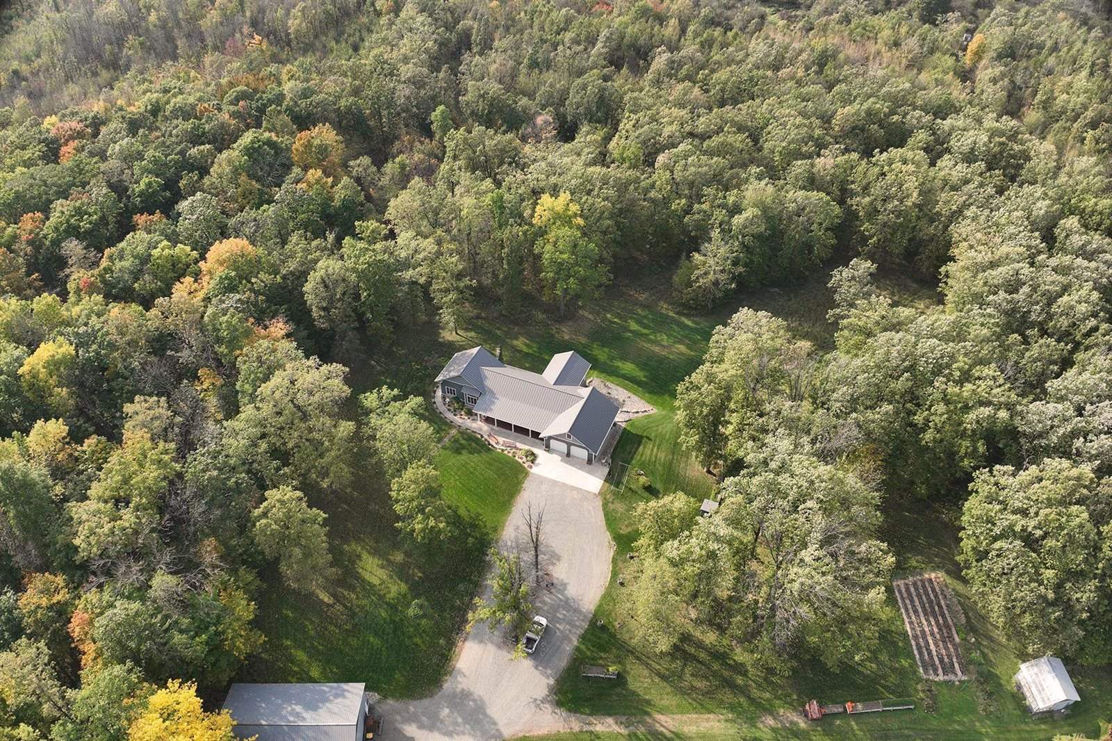 N6695 Pelsdorf Avenue, Granton, WI 54436