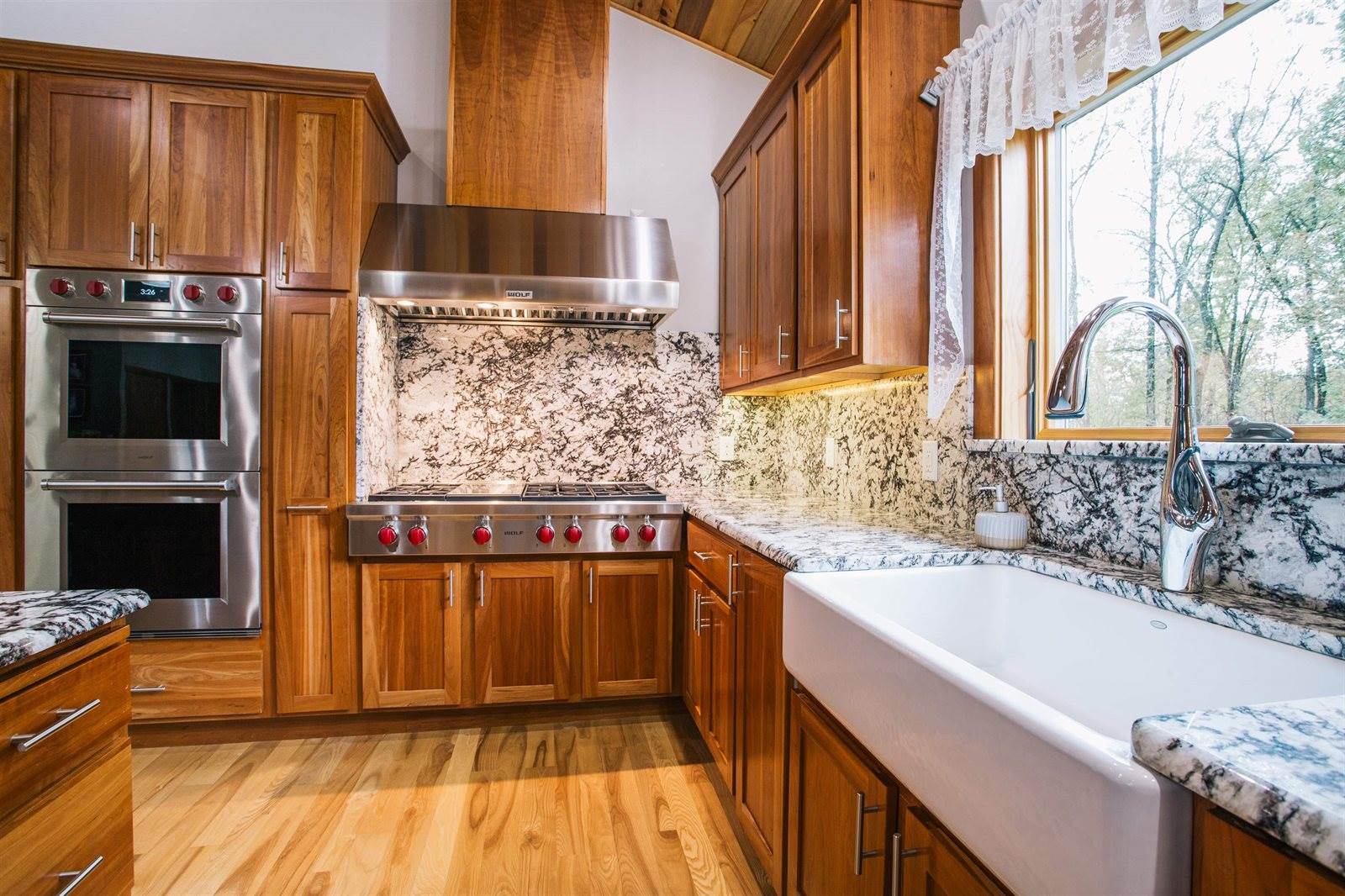 N6695 Pelsdorf Avenue, Granton, WI 54436