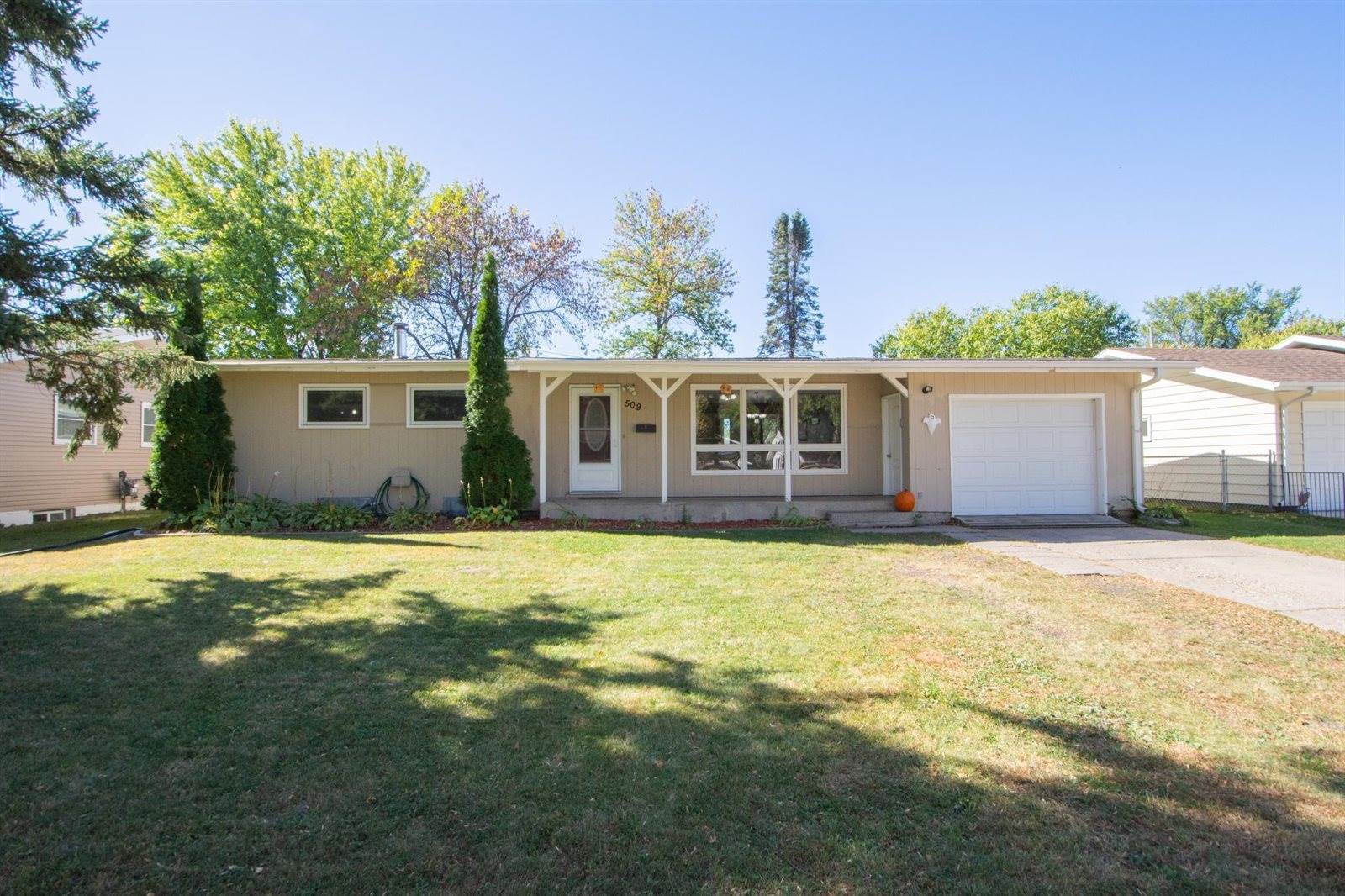 509 Birch Lane, Moorhead, MN 56560