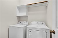 994 Crossing Drive, Bryan, TX 77803