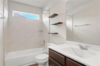 994 Crossing Drive, Bryan, TX 77803