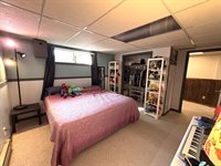 1715 Terrace Dr, Minot, ND 58703