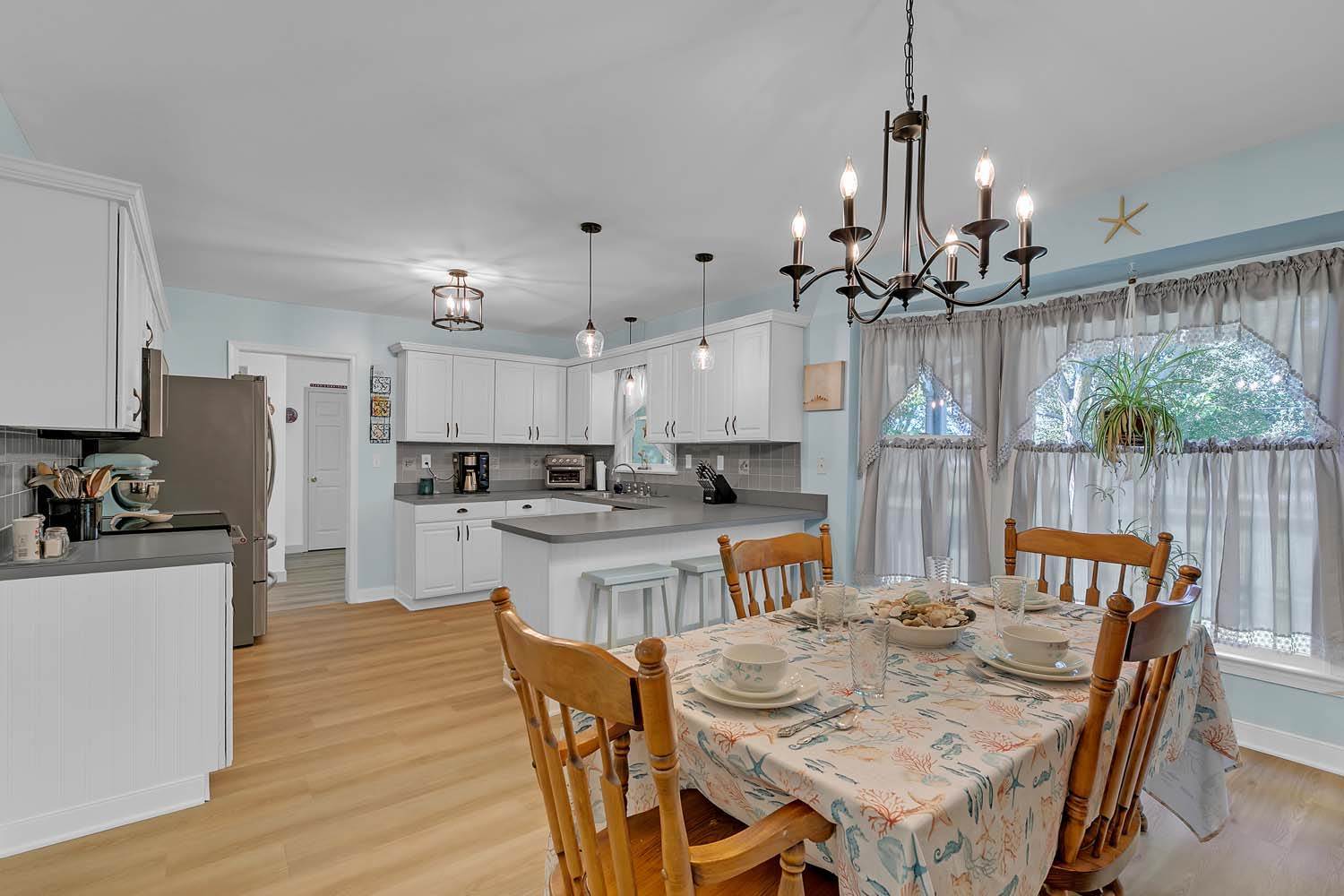 175 Healey Cove Drive, Hardyville, VA 23070