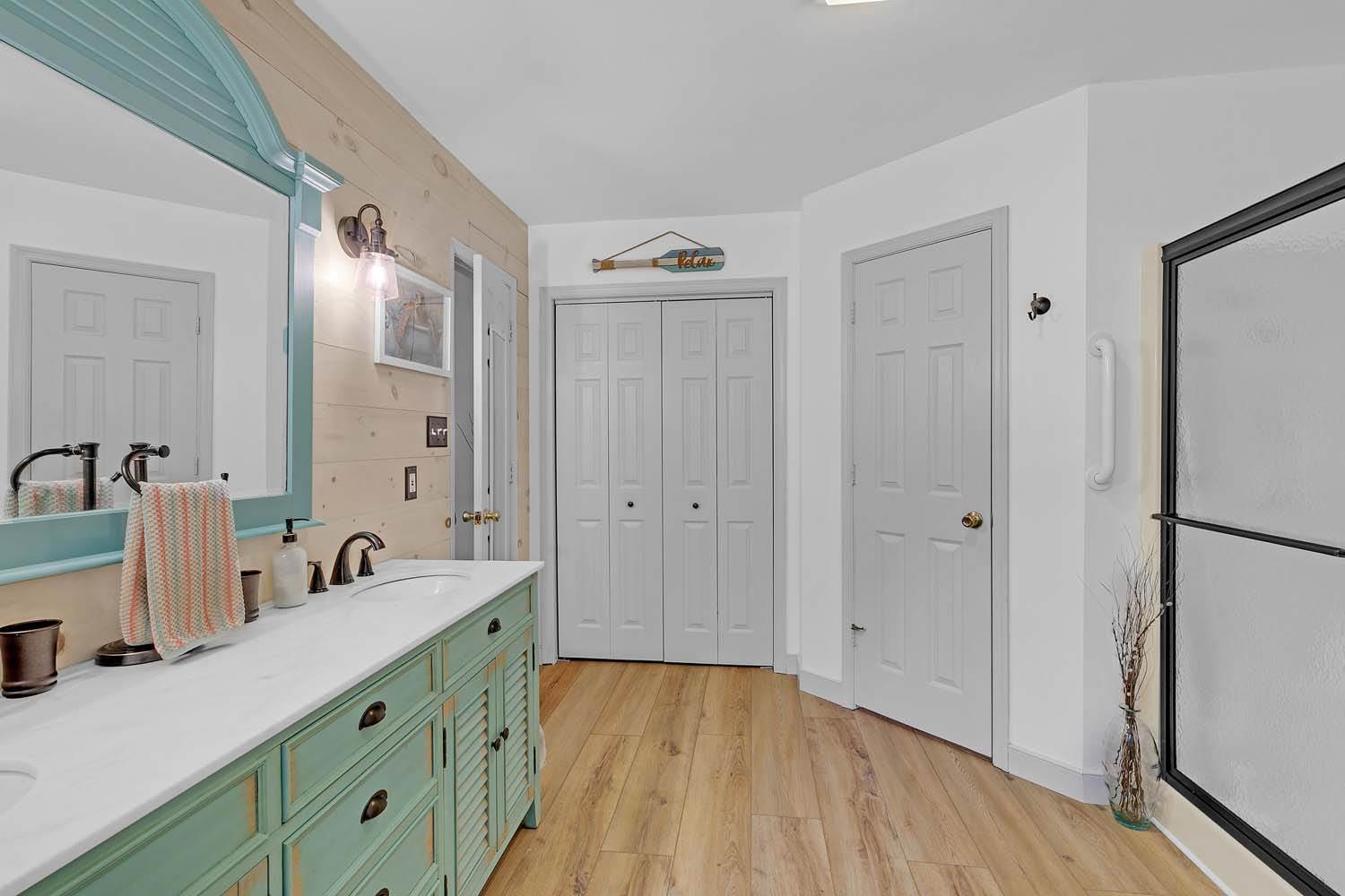 175 Healey Cove Drive, Hardyville, VA 23070