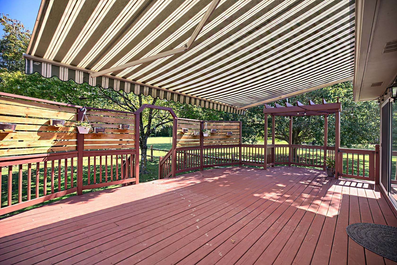 175 Healey Cove Drive, Hardyville, VA 23070