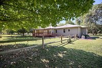 175 Healey Cove Drive, Hardyville, VA 23070