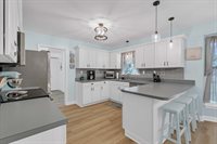 175 Healey Cove Drive, Hardyville, VA 23070