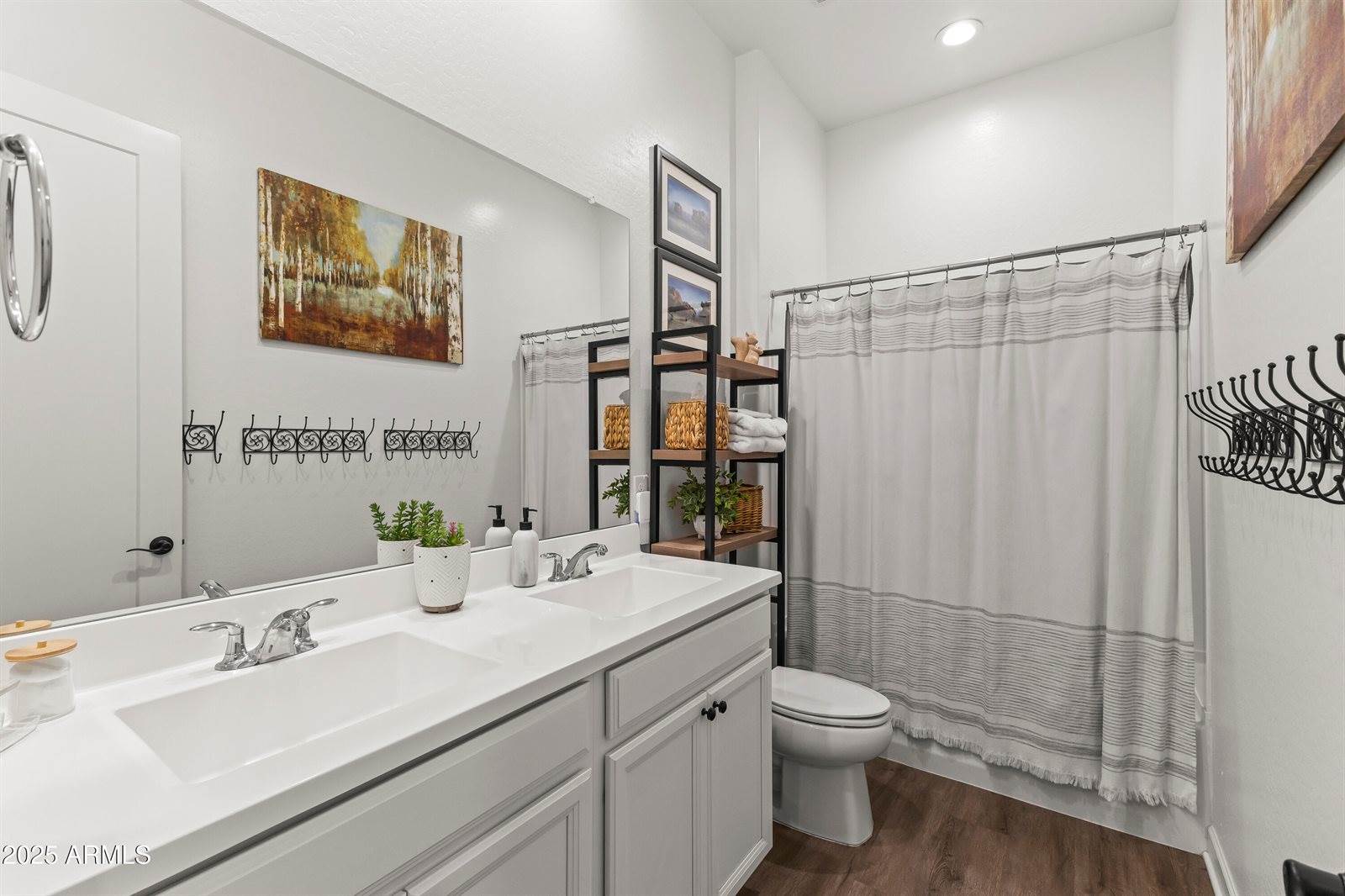 11026 East Utopia Avenue, Mesa, AZ 85212