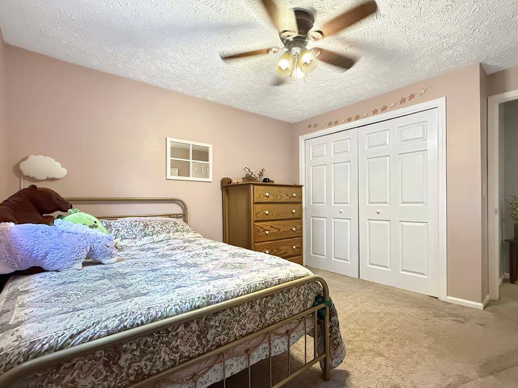 1230 Columbus Cir N, Ashland, OH 44805