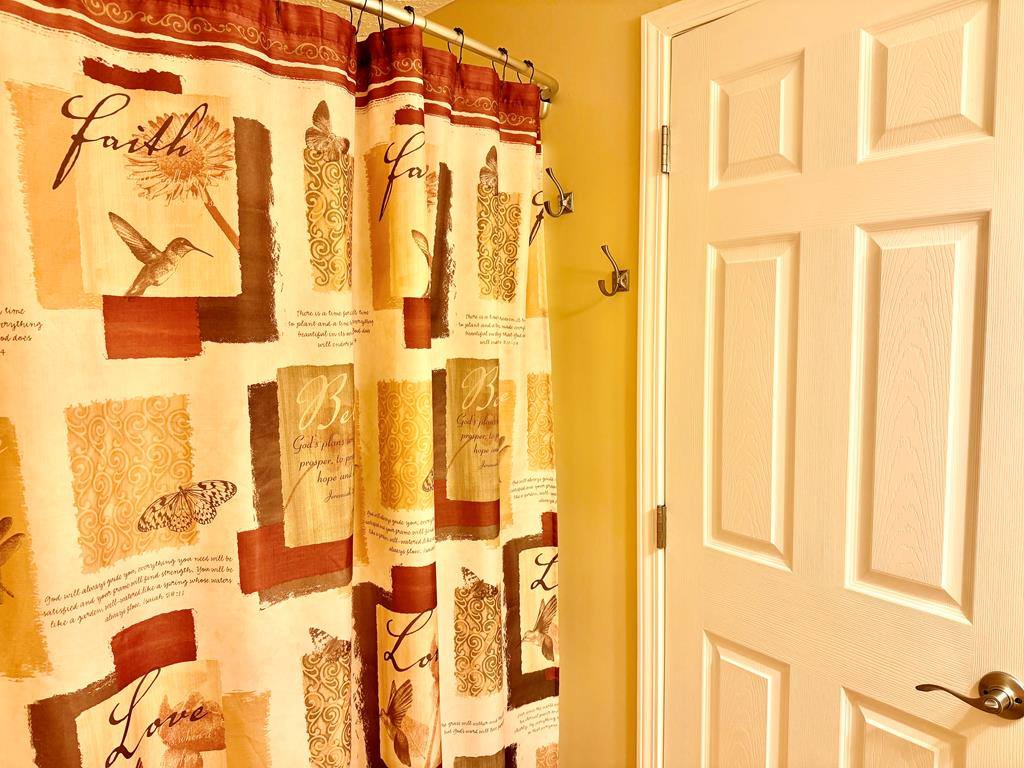 1230 Columbus Cir N, Ashland, OH 44805