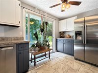 1230 Columbus Cir N, Ashland, OH 44805