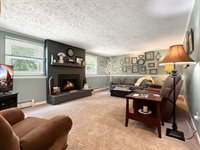 1230 Columbus Cir N, Ashland, OH 44805