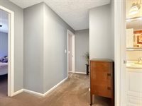 1230 Columbus Cir N, Ashland, OH 44805