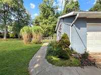 1230 Columbus Cir N, Ashland, OH 44805