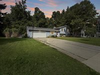 1230 Columbus Cir N, Ashland, OH 44805