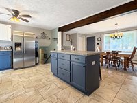 1230 Columbus Cir N, Ashland, OH 44805