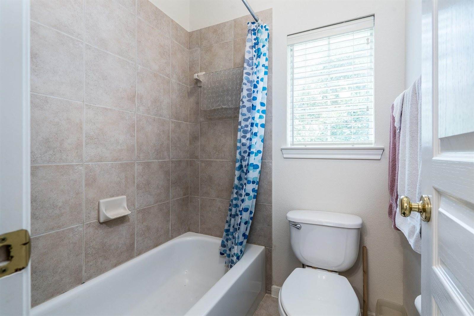 11510 Maple Falls Drive, Tomball, TX 77377