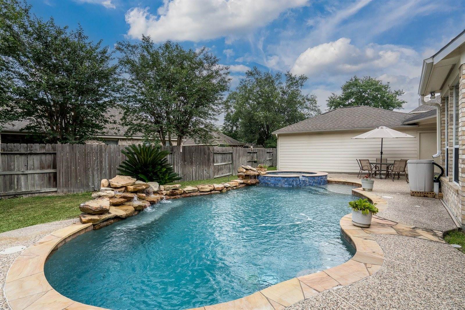 11510 Maple Falls Drive, Tomball, TX 77377