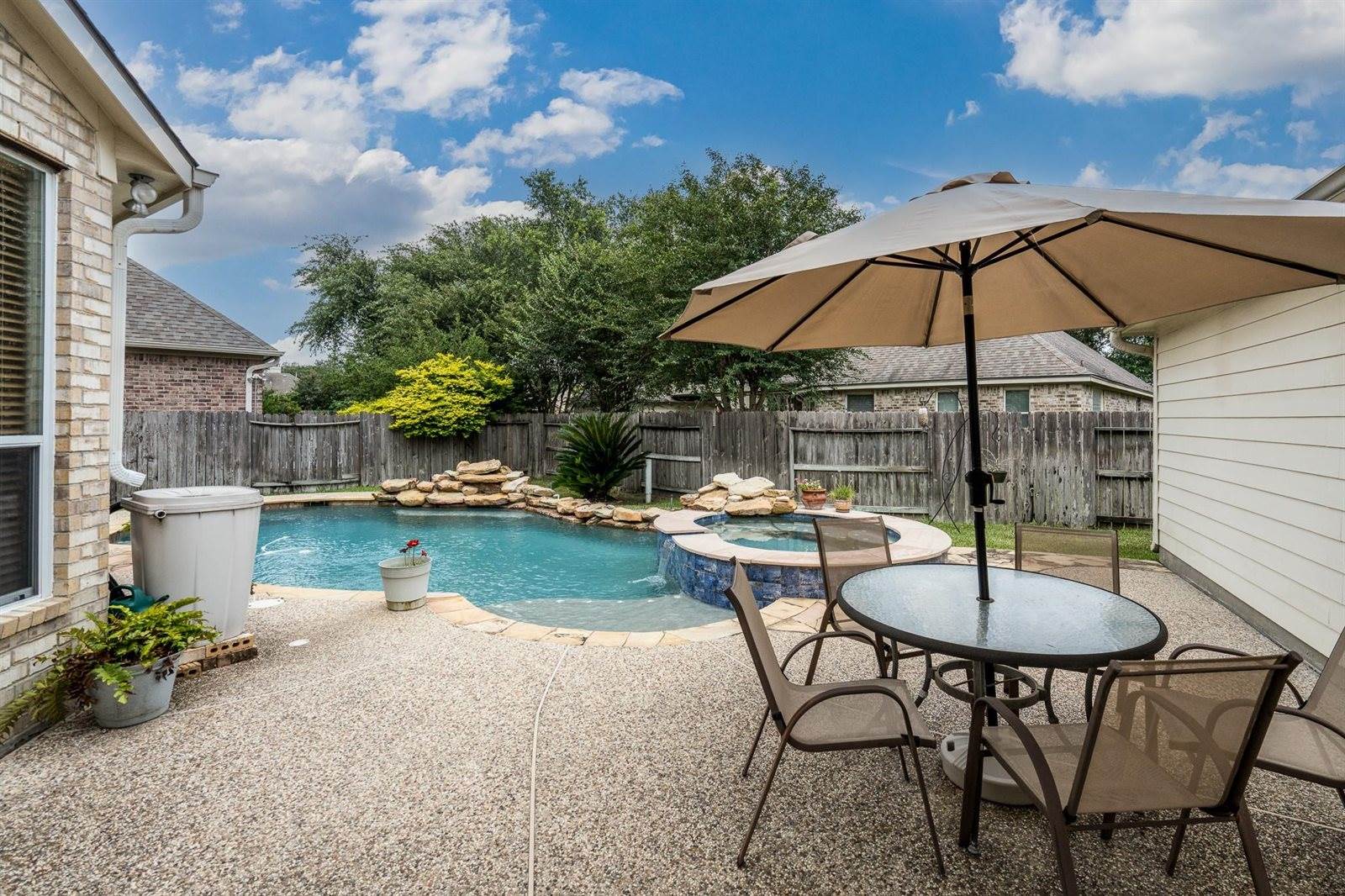 11510 Maple Falls Drive, Tomball, TX 77377