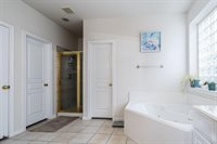 11510 Maple Falls Drive, Tomball, TX 77377