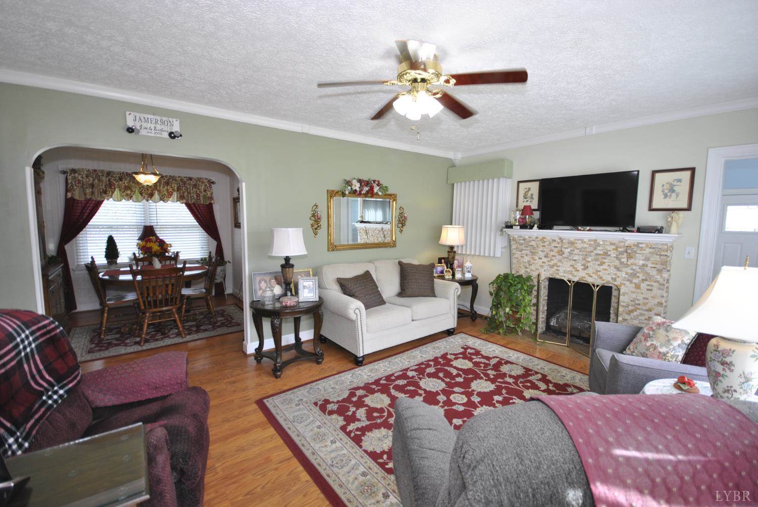 2113 Grit Road, Hurt, VA 24563