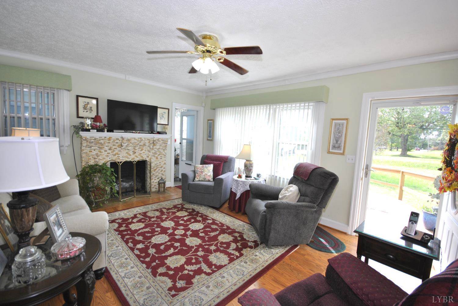 2113 Grit Road, Hurt, VA 24563