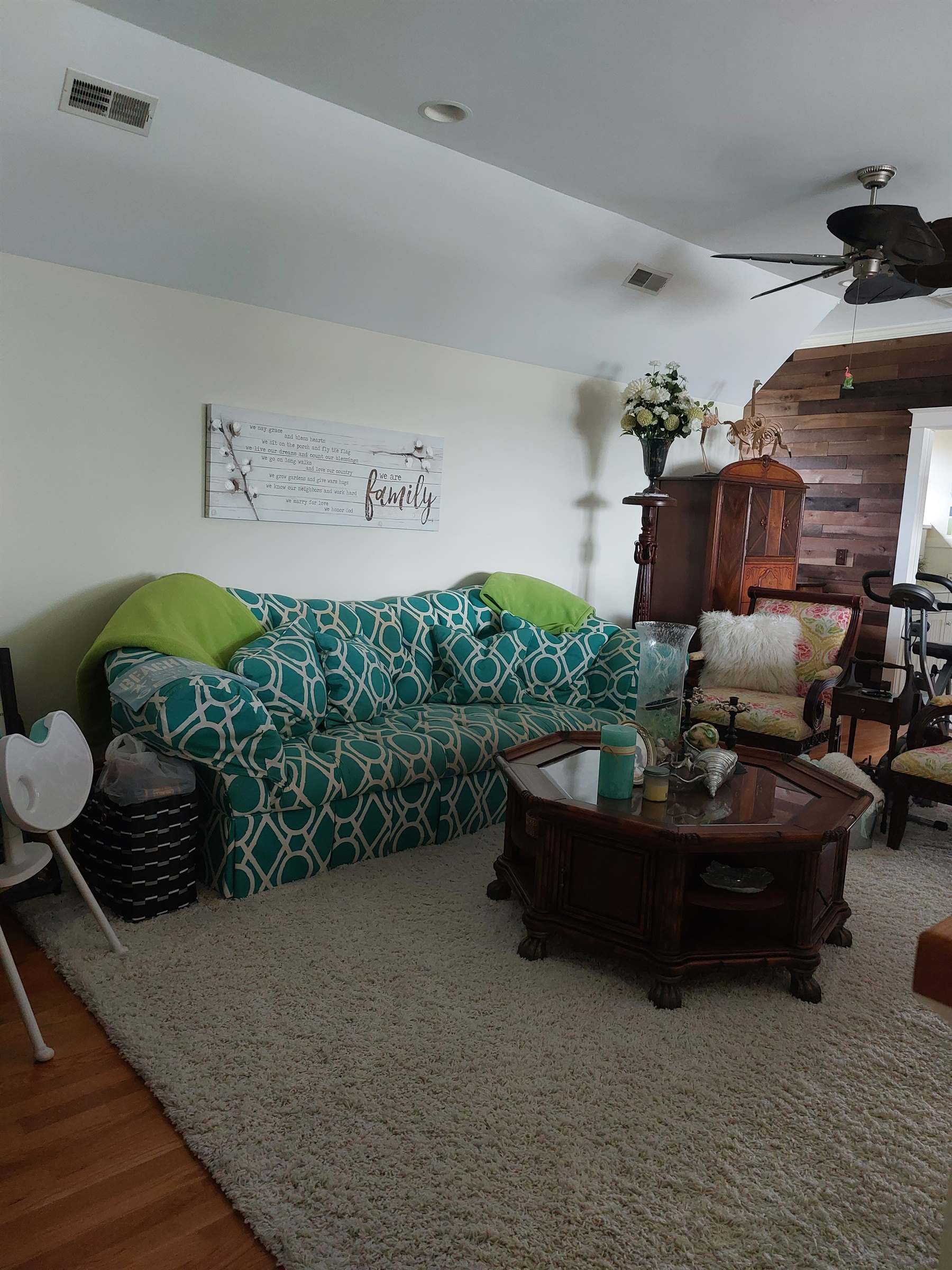 7589 Spencer Road, Gloucester Point, VA 23062