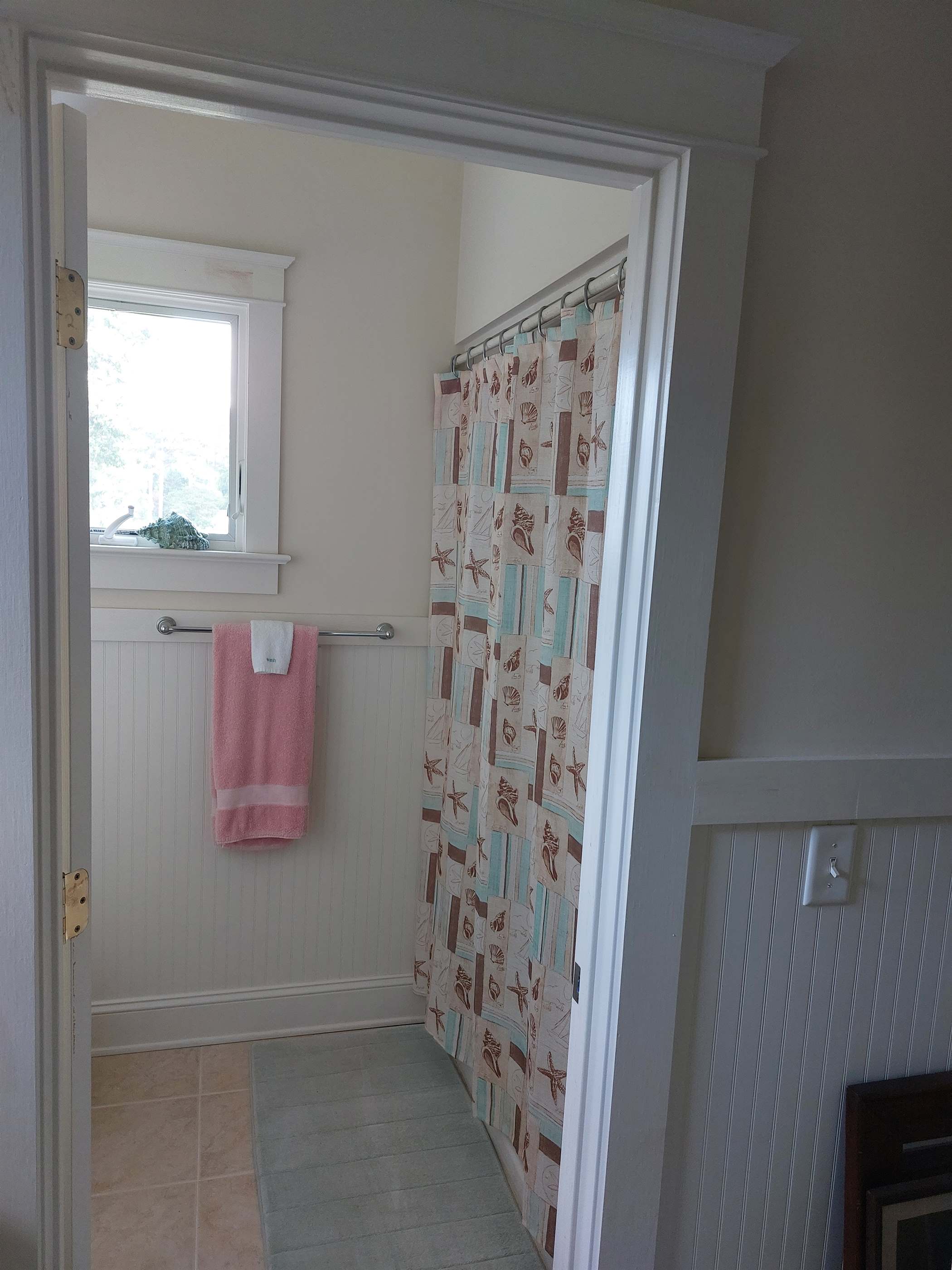 7589 Spencer Road, Gloucester Point, VA 23062