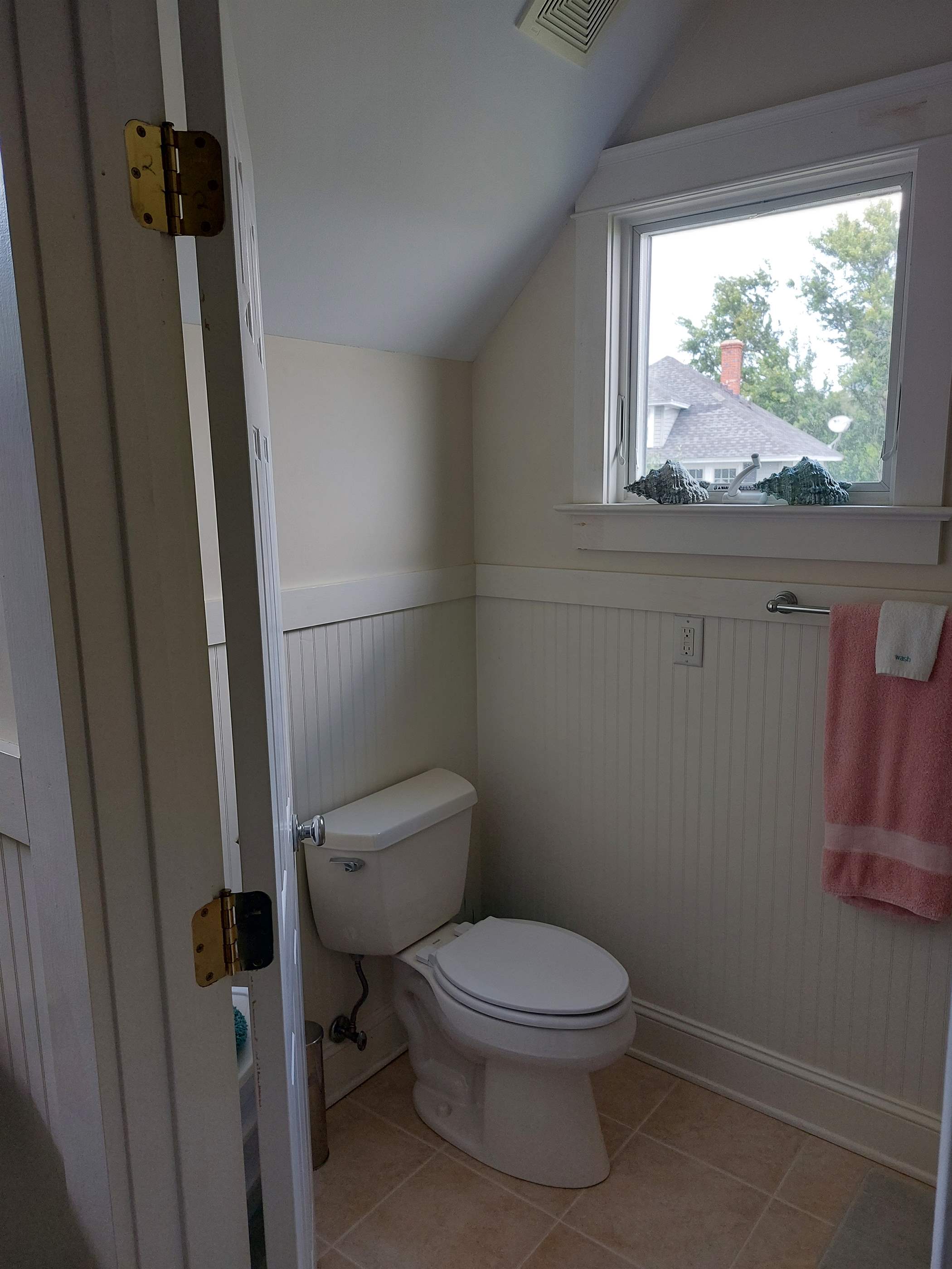 7589 Spencer Road, Gloucester Point, VA 23062