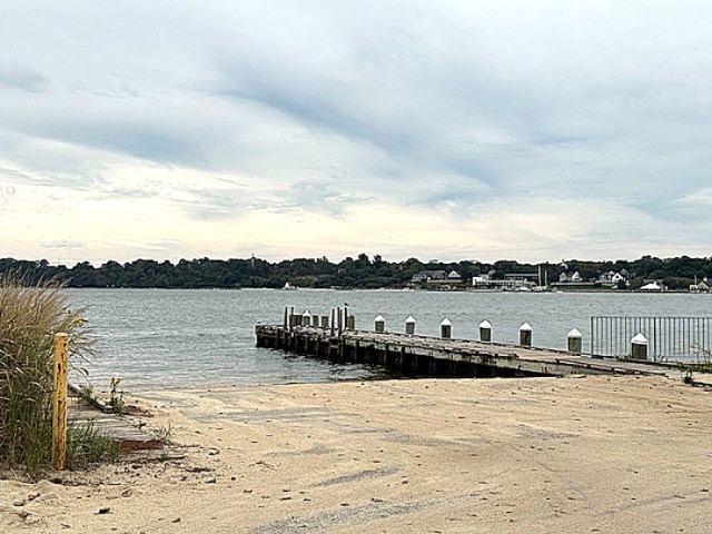 7589 Spencer Road, Gloucester Point, VA 23062