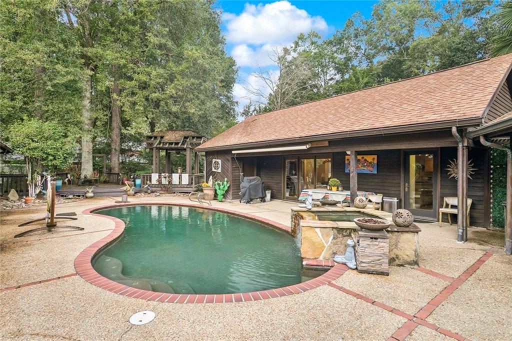 202 Holly Drive, Hammond, LA 70401