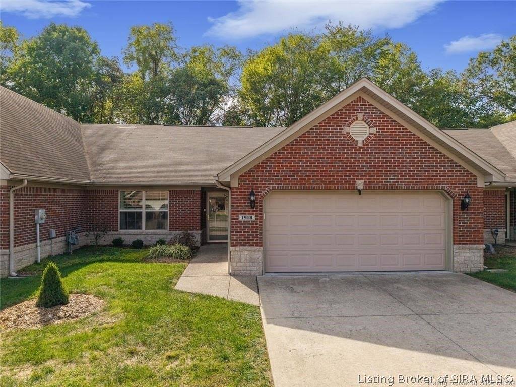 1918 Majestic Meadows Drive, Clarksville, IN 47129