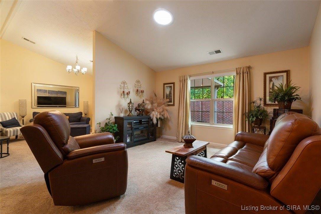 1918 Majestic Meadows Drive, Clarksville, IN 47129