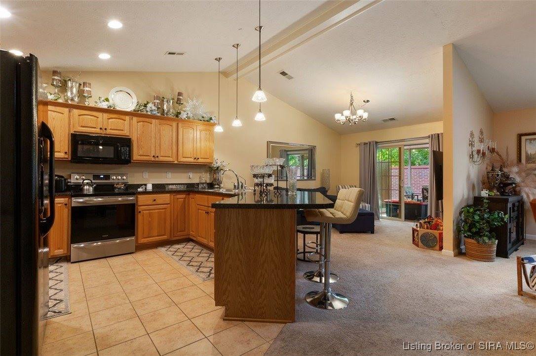 1918 Majestic Meadows Drive, Clarksville, IN 47129