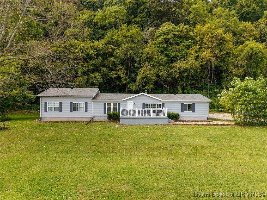 10055 Old Highway 111 SE, Elizabeth, IN 47117