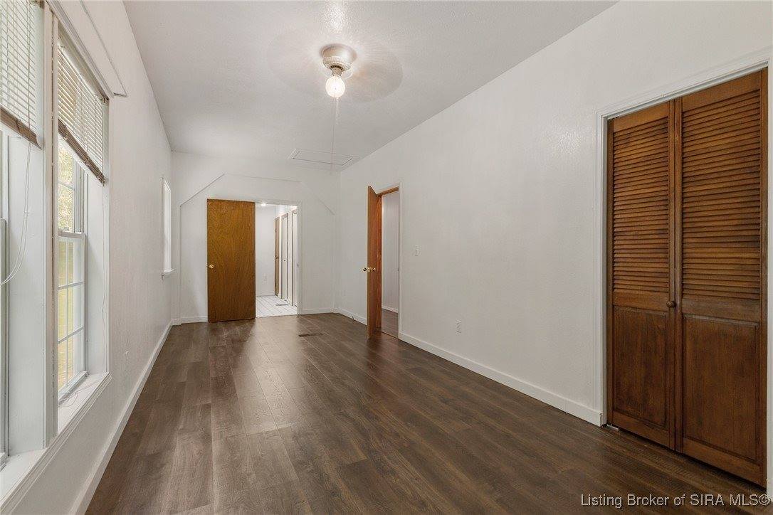 10055 Old Highway 111 SE, Elizabeth, IN 47117