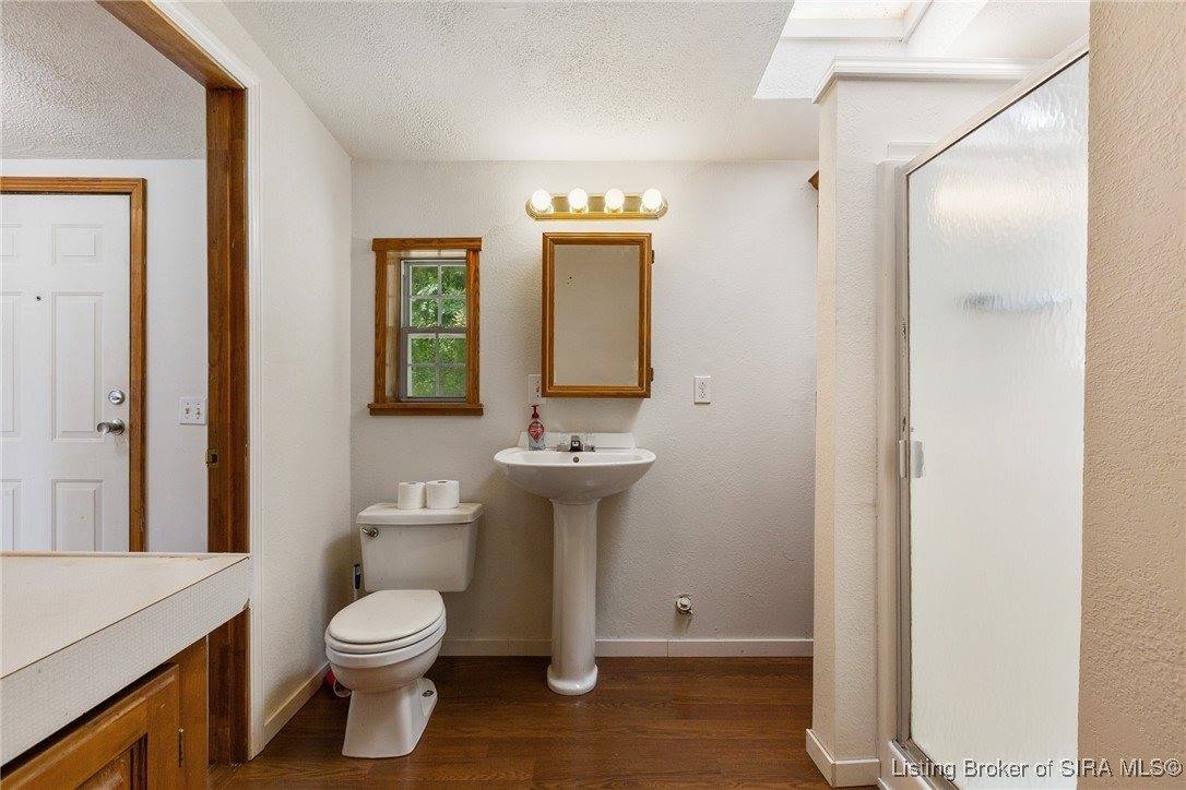 10055 Old Highway 111 SE, Elizabeth, IN 47117