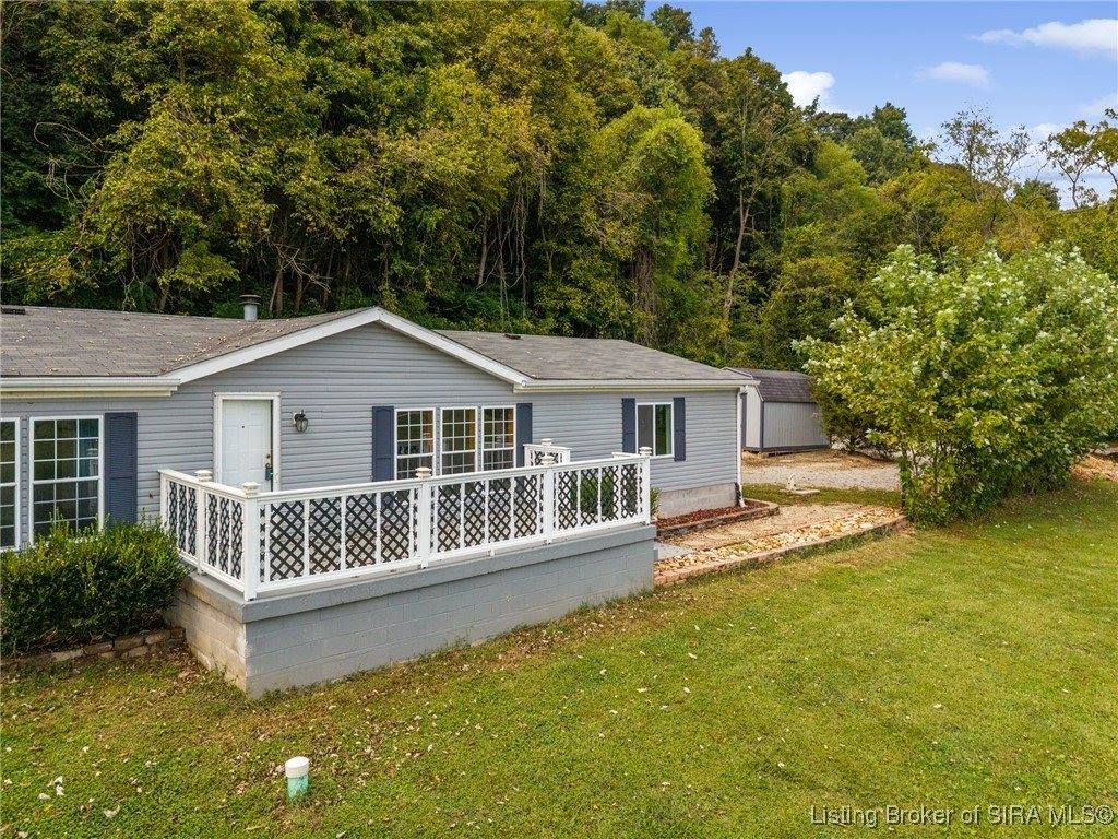 10055 Old Highway 111 SE, Elizabeth, IN 47117