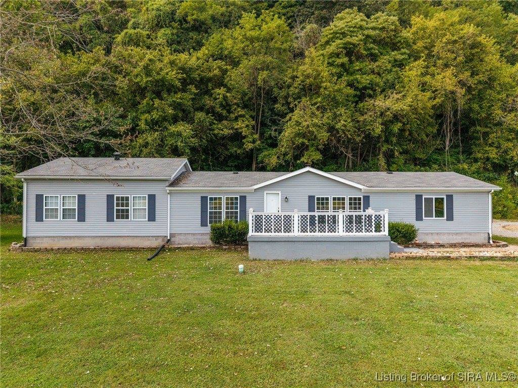 10055 Old Highway 111 SE, Elizabeth, IN 47117